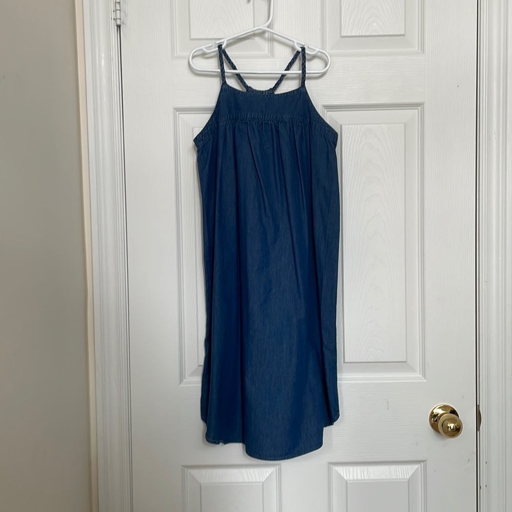 Simple denim dress for girls just in time for summer 😎👗